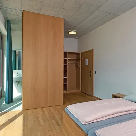 Hostal Youth Entrelagos