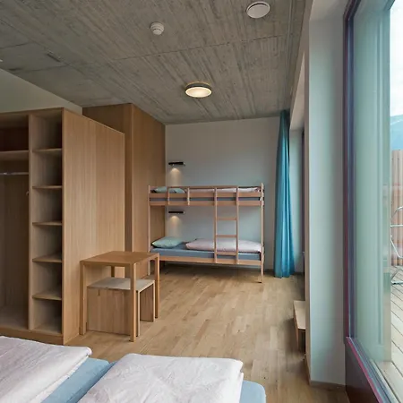 因特拉肯青年旅舍 旅馆