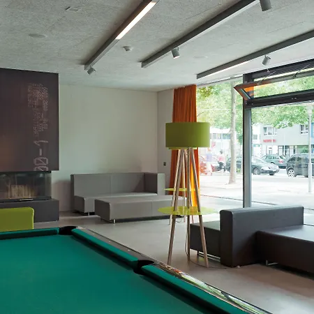 Youth Hostal Entrelagos