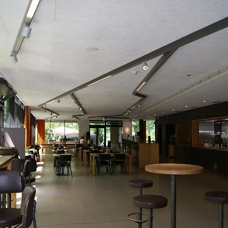 Youth Hostal *