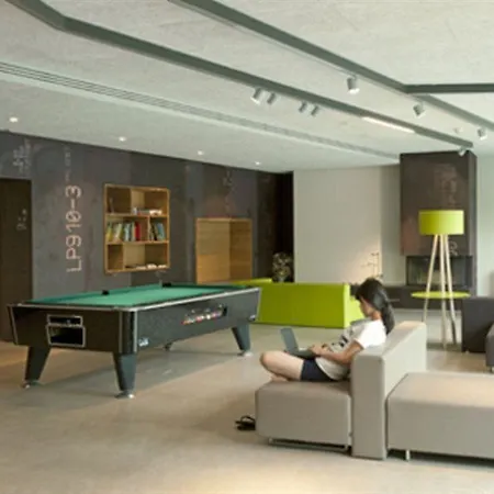 Youth Hostal *